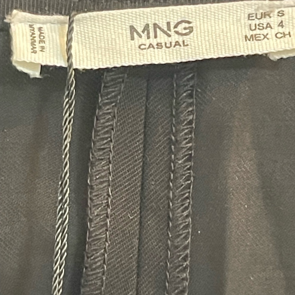 MNG Casual by Mango NWT Black Button-Front Wrap Dress - Size Women’s Small - Picture 4 of 9